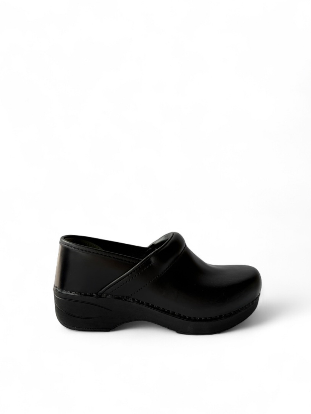 Dansko XP 2.0 Black LeatherWaterproof Pull Up Clog - Picture 6 of 8
